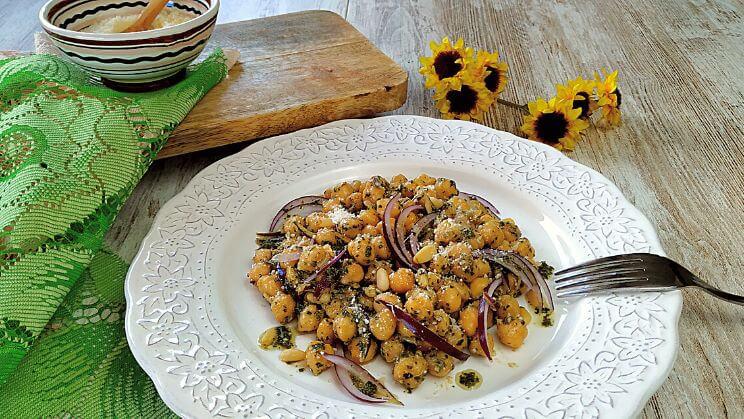 Ensalada de garbanzos al pesto2