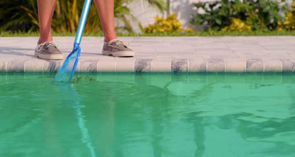 Limpiar agua turbia piscina
