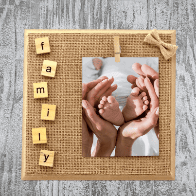 Imprimir fotos es la manera más hermosa de conservar un recuerdo, de ese momento especial. Una boda, un cumpleaños, un bautizo, la familia, una cena romántica, una escapada a la playa para disfrutar del atardecer o simplemente el reencuentro con los amigos.