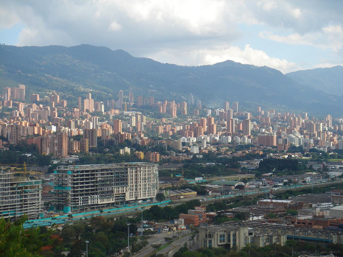 ¿Cuánto cuesta viajar a Medellín?