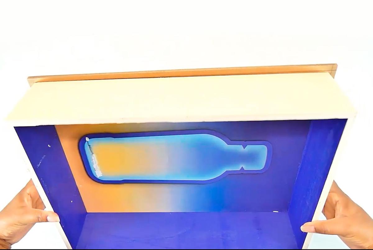 Cajonera con cajas recicladas