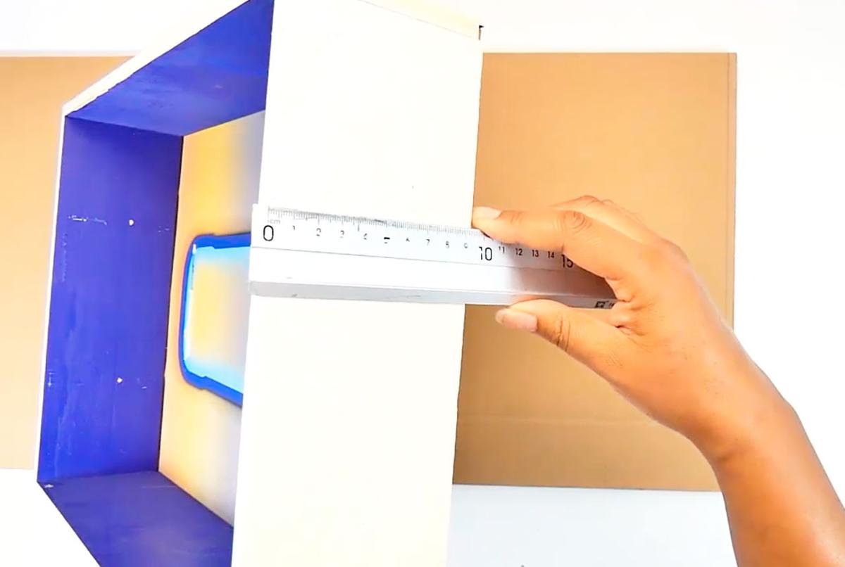 Cajonera con cajas recicladas