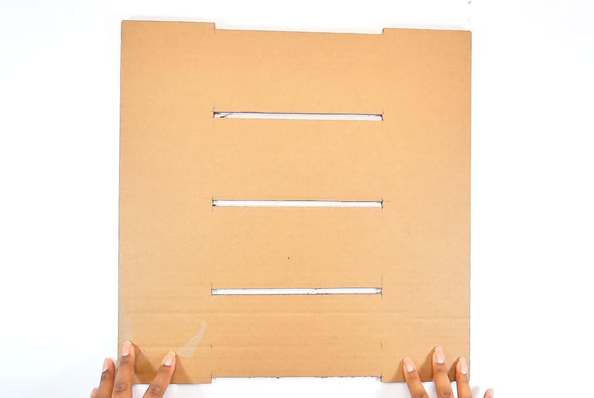 Cajonera con cajas recicladas