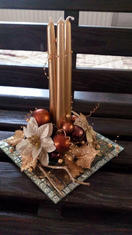 Adornos para navidad con noche buena en cafe