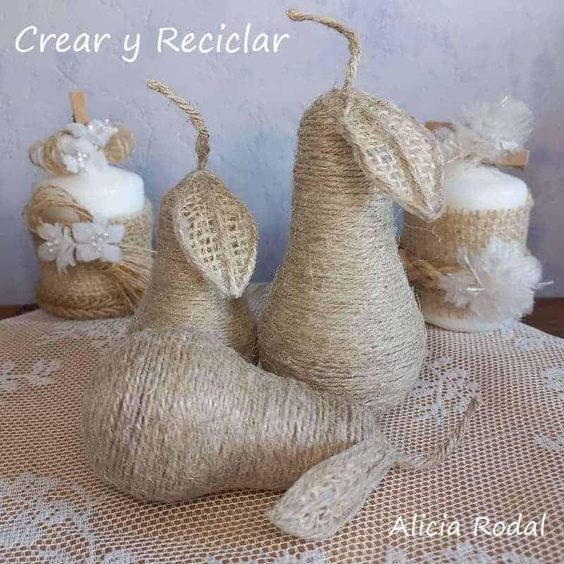 Me encanta la tela de arpillera para decorar y hacer lindas manualidades, porque es un material natural y combina perfectamente casi con cualquier estilo. En mi caso, la tela de arpillera yo la voy a reutilizar de un saco de patatas.