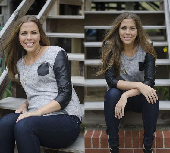 Tips para lucir con estilo en sesiones de fotos si eres una mujer de 40 años o más en escaleras