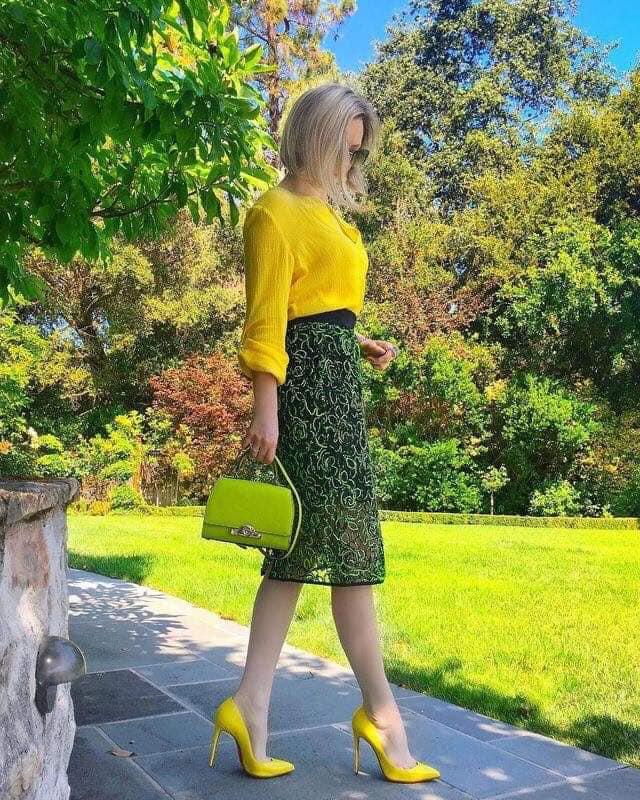 look con faldas tipo lapiz para mujeres maduras