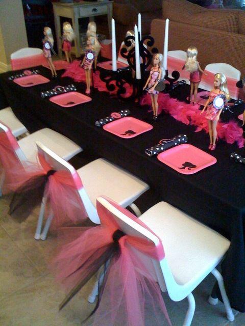 Decoración con temática Barbie para fiesta de 15 años