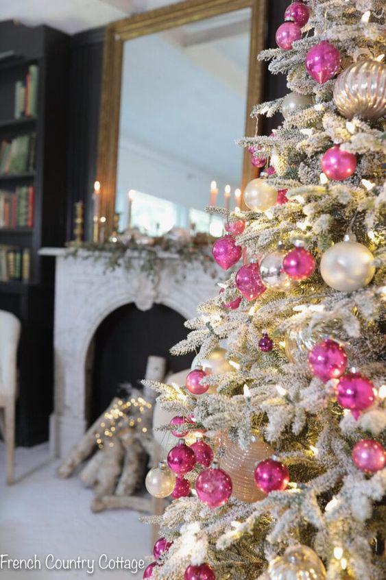 Color de navidad del año viva magenta