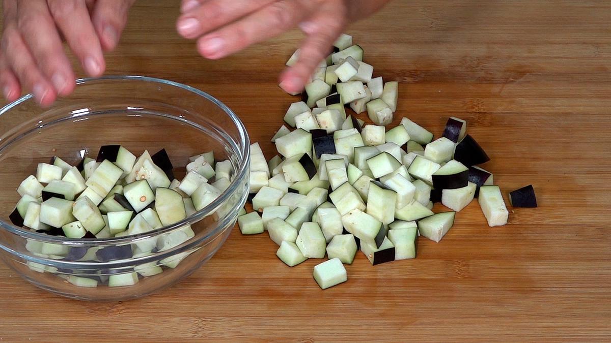 PASTA CON BERENJENAS. Receta fácil, rápida y económica que rinde mucho y que esta deliciosa - Loli Domínguez - Foto 1