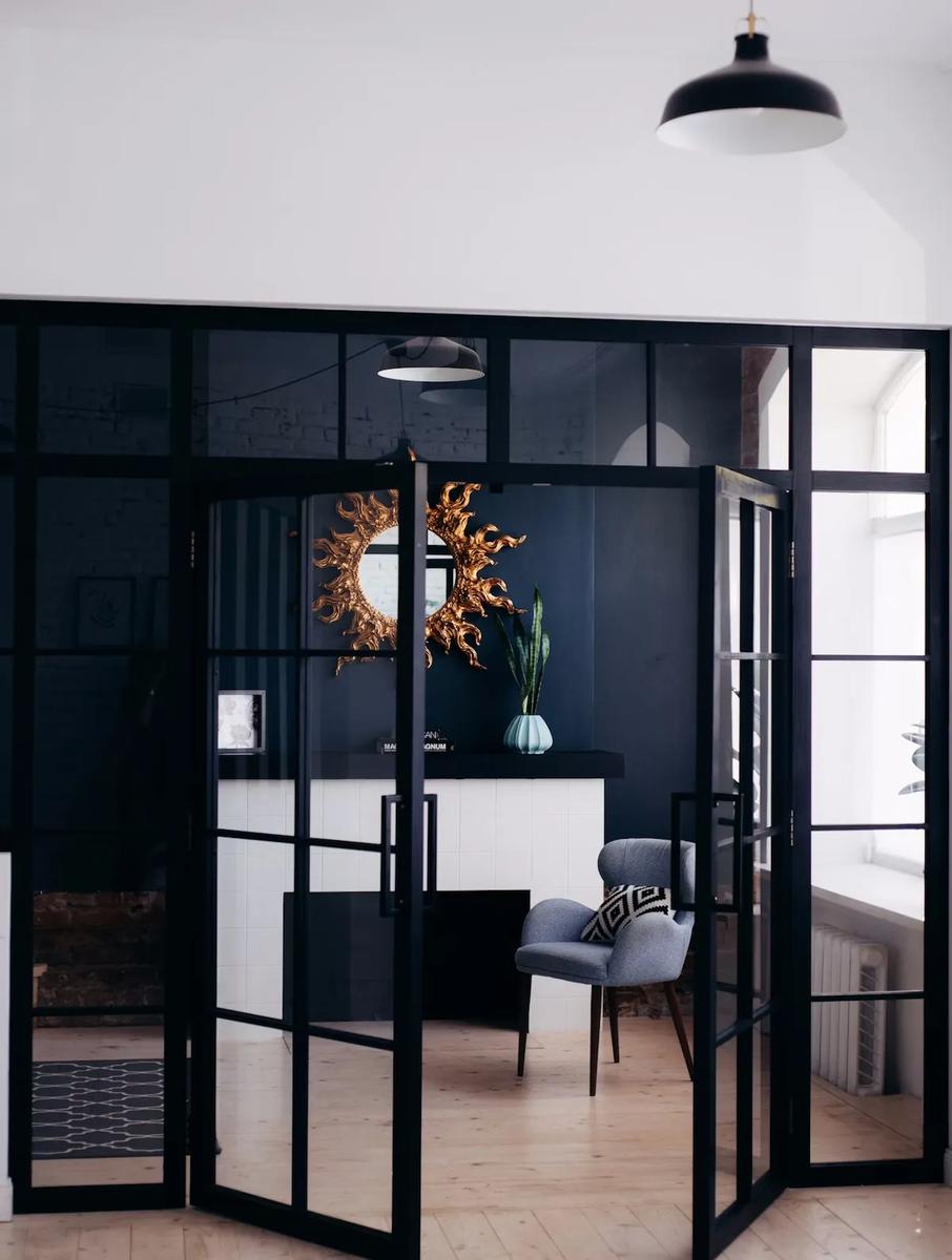 Acento gótico para darle dramatismo y sofisticación a los ambientes del hogar 1