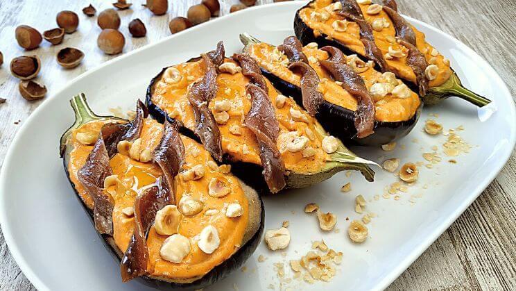 Berenjenas con romesco y anchoas