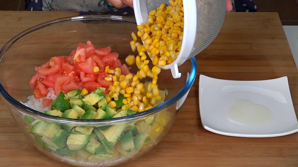 ENSALADA CHEF. Jugosa y deliciosa ensalada con pollo que sin duda hará las delicias de la familia - Loli Domínguez - Foto 3