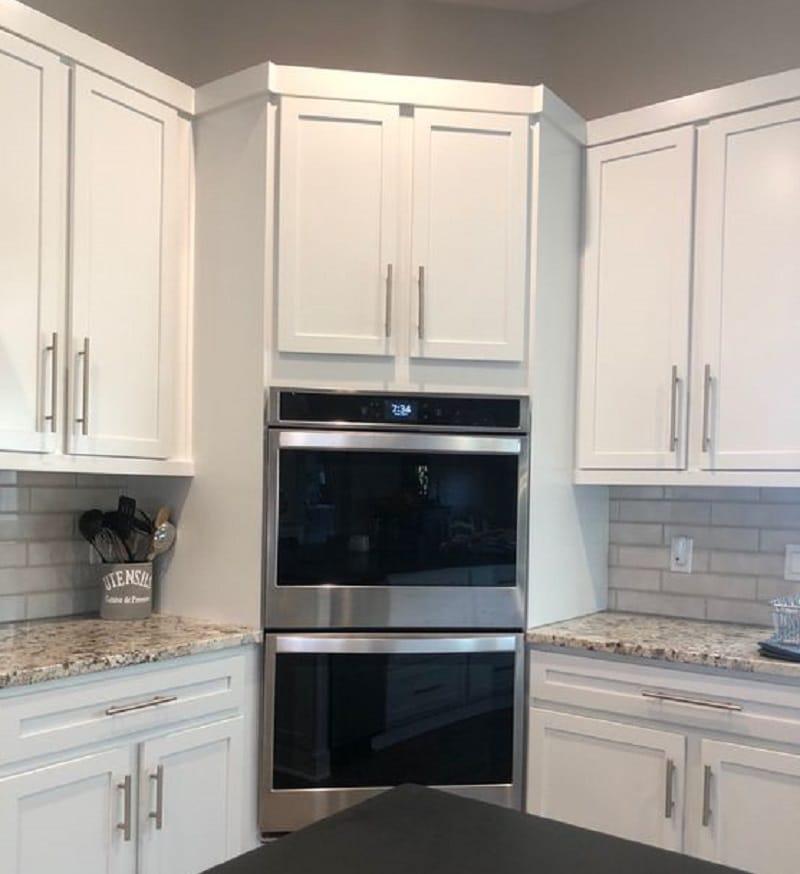 mueble-esquinero-con-electrodomesticos-integrados.