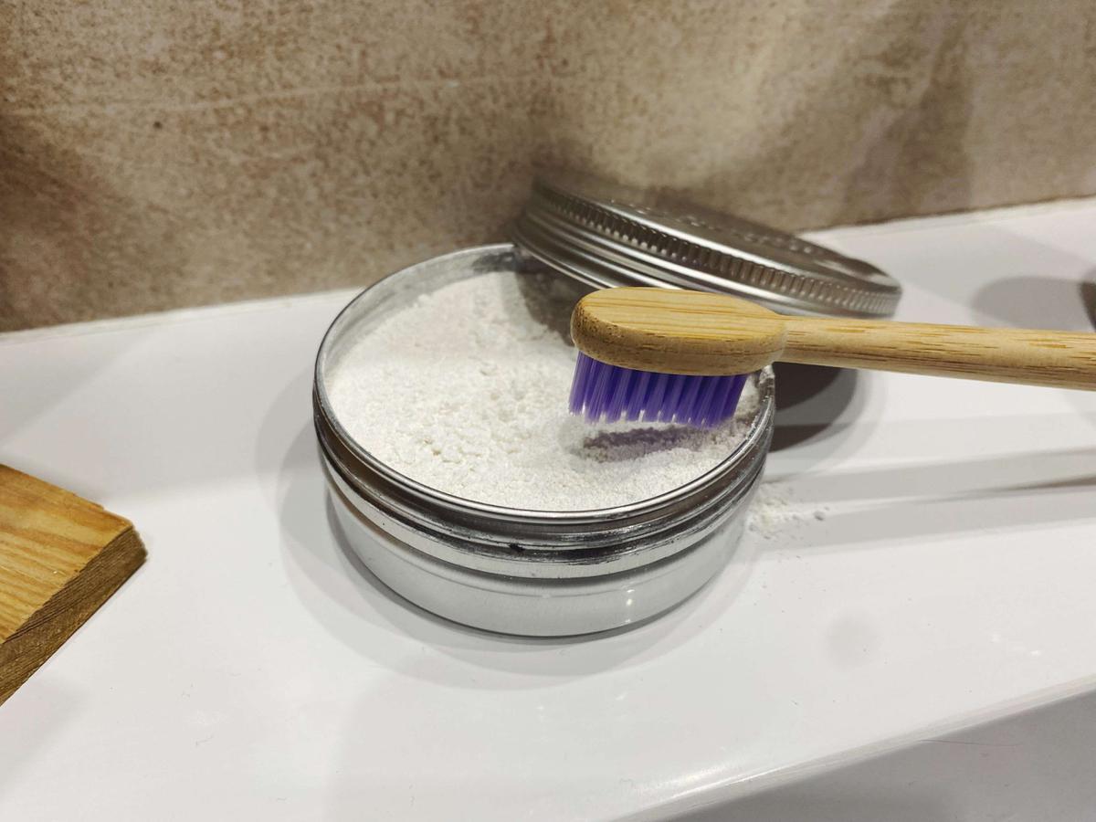 pasta de dientes en polvo