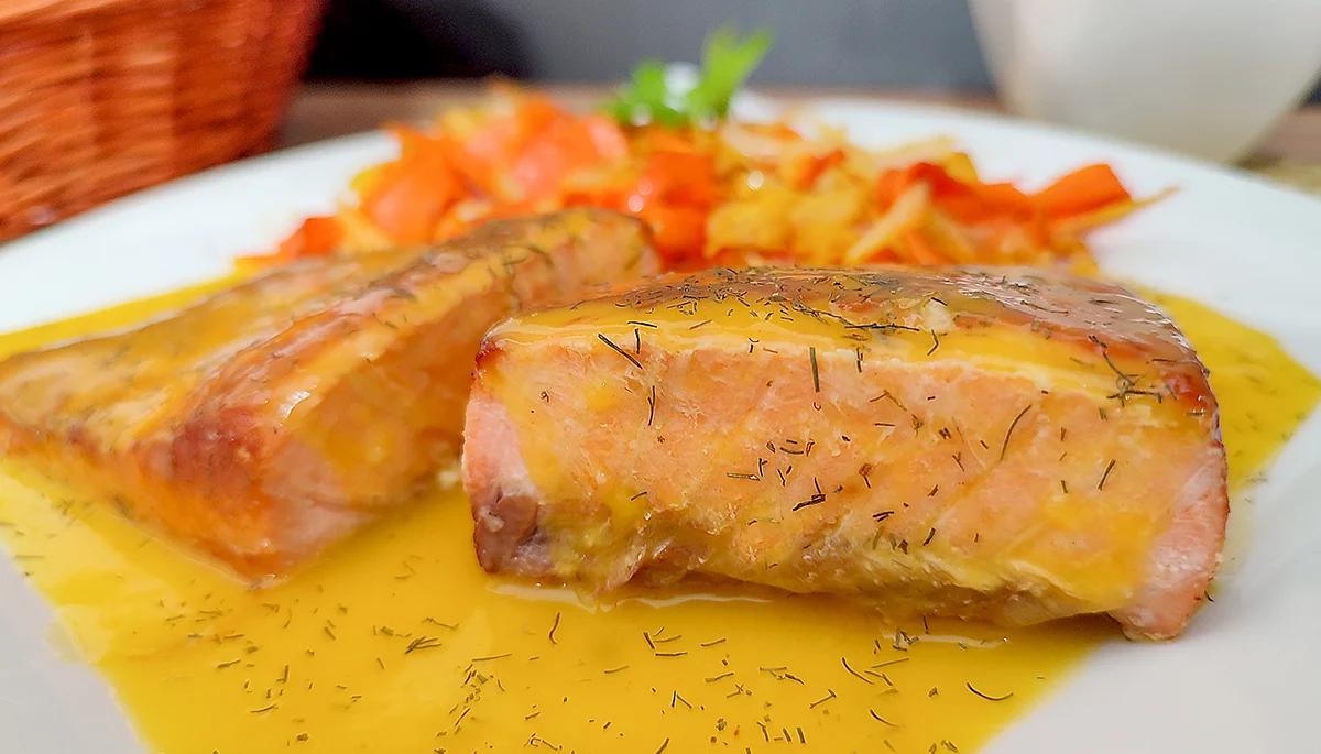 salmon en salsa de naranja