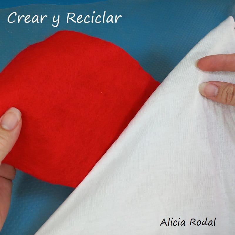 ¿Te interesa aprender a hacer adornos navideños para vender? Pues no te pierdas esta idea tan chula hecha con un envase, bote, tarro o frasco que puede ser de plástico o vidrio. En este tutorial les muestro cómo hacer hermosos adornos para vender o regalar en Navidad. DIY