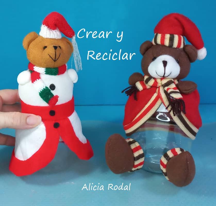 ¿Te interesa aprender a hacer adornos navideños para vender? Pues no te pierdas esta idea tan chula hecha con un envase, bote, tarro o frasco que puede ser de plástico o vidrio. En este tutorial les muestro cómo hacer hermosos adornos para vender o regalar en Navidad. DIY