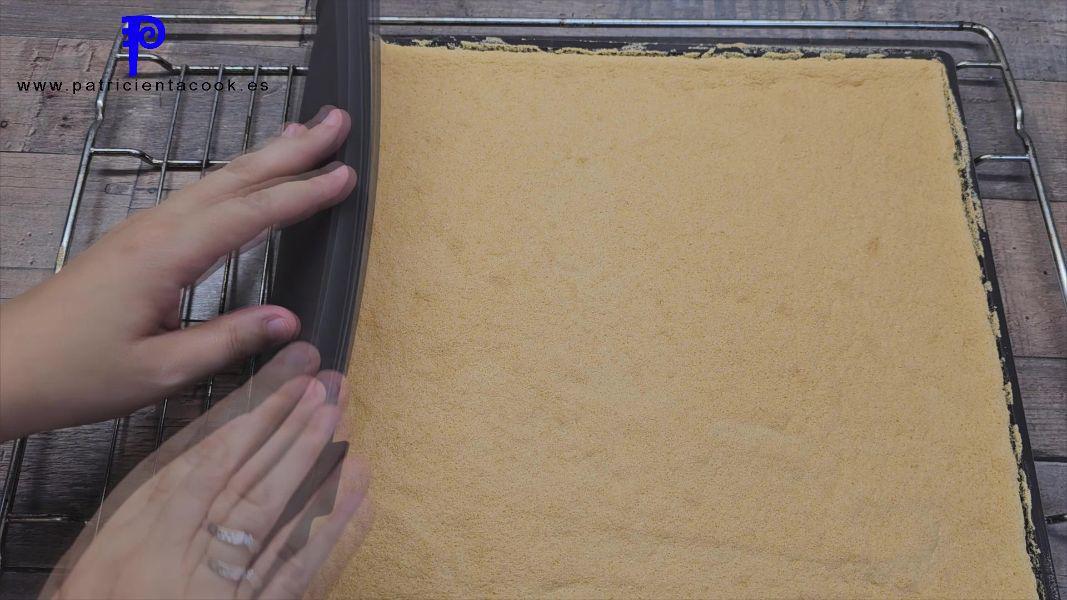 Brazo gitano relleno de nata (crema de leche) con yema tostada SIN GLUTEN. PatricientaCook.