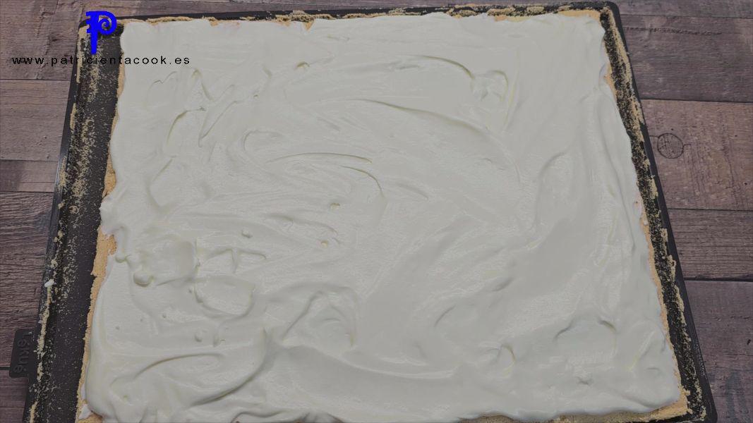 Brazo gitano relleno de nata (crema de leche) con yema tostada SIN GLUTEN. PatricientaCook.