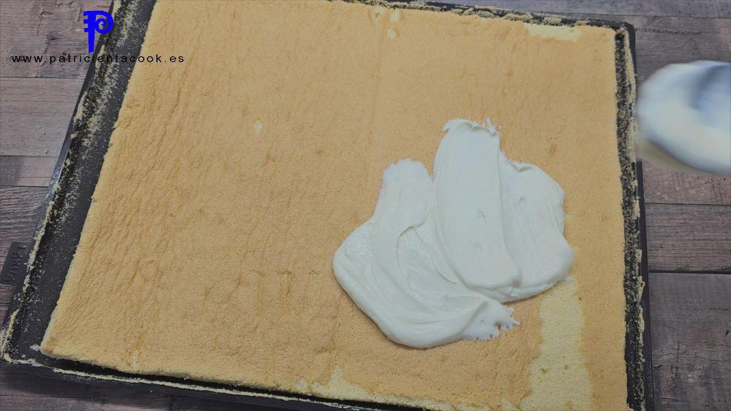 Brazo gitano relleno de nata (crema de leche) con yema tostada SIN GLUTEN. PatricientaCook.