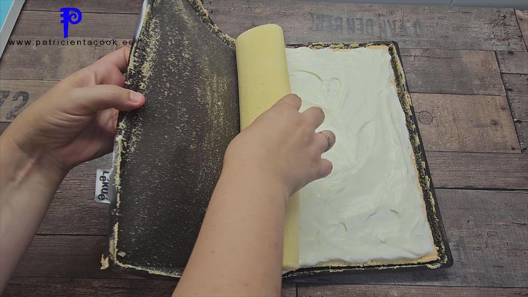 Brazo gitano relleno de nata (crema de leche) con yema tostada SIN GLUTEN. PatricientaCook.