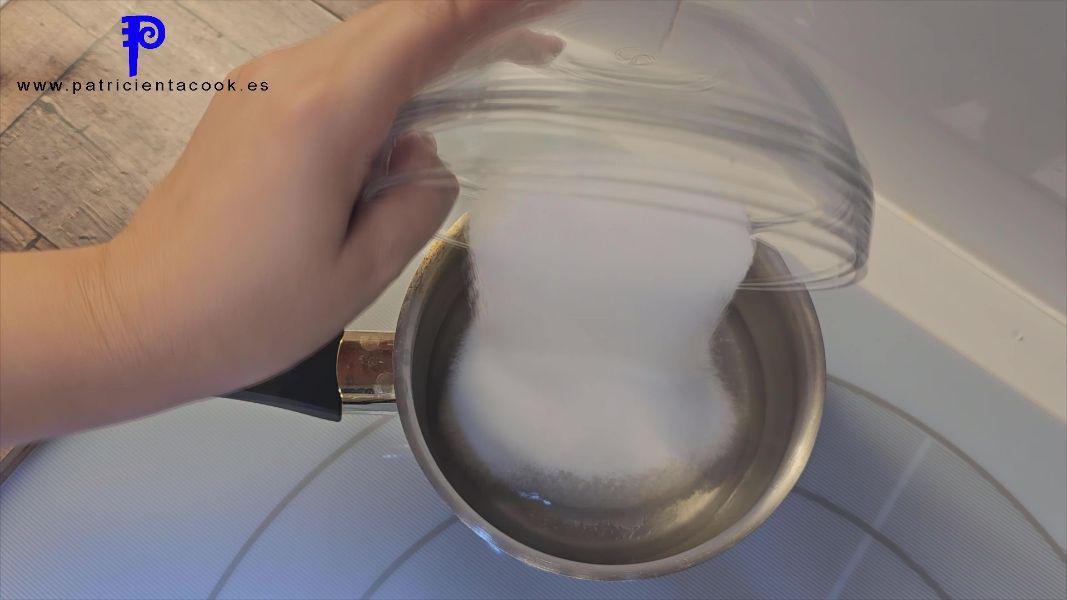 Brazo gitano relleno de nata (crema de leche) con yema tostada SIN GLUTEN. PatricientaCook.