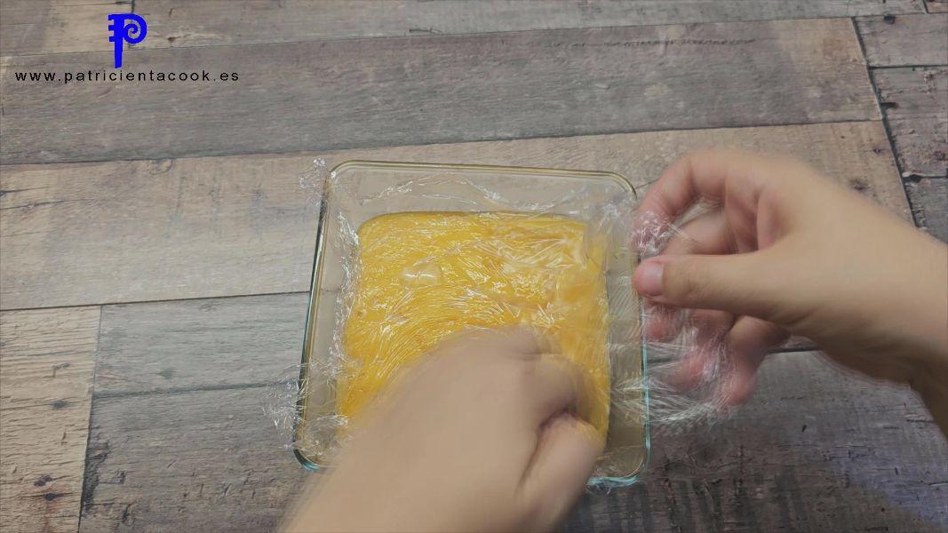 Brazo gitano relleno de nata (crema de leche) con yema tostada SIN GLUTEN. PatricientaCook.