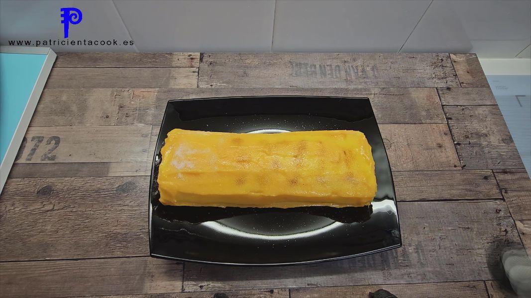 Brazo gitano relleno de nata (crema de leche) con yema tostada SIN GLUTEN. PatricientaCook.