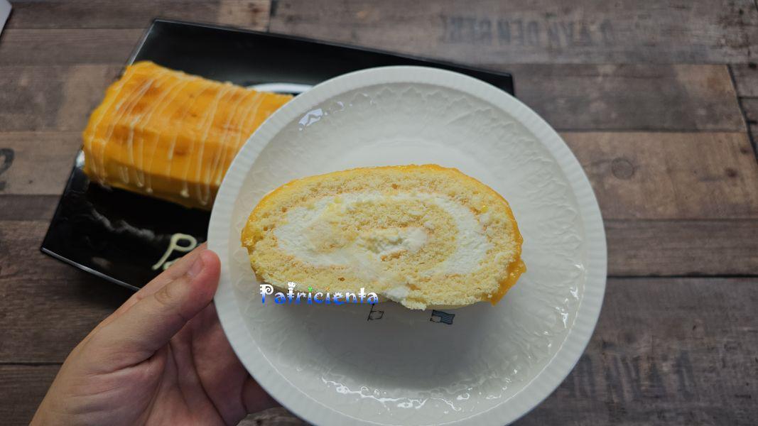 Brazo gitano relleno de nata (crema de leche) con yema tostada SIN GLUTEN. PatricientaCook.