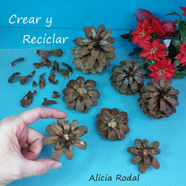 Vamos a hacer una hermosa decoración navideña con cartón y otros materiales reciclados, para decorar nuestro hogar, o como negocio de manualidades para hacer y vender. En este tutorial te muestro qué fácil es hacer un adorno navideño. DIY