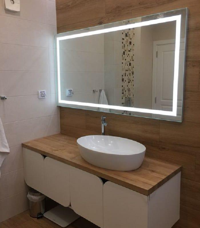 espejo-con-luz-minimalista