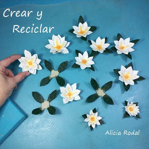 Vamos a hacer hermosas manualidades decorativas para nuestra casa, vender o regalar, con materiales reciclados que todos tenemos en casa, como unas simples cajas de huevos de cartón. En este tutorial les enseño una hermosa idea de decoración que sirve para cualquier época del año.