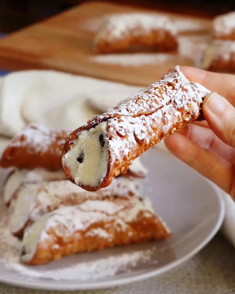 cannoli siciliano receta postre italiano