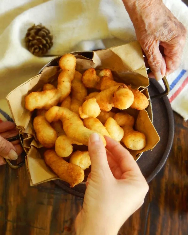 zeppole anchoas alici frito italia