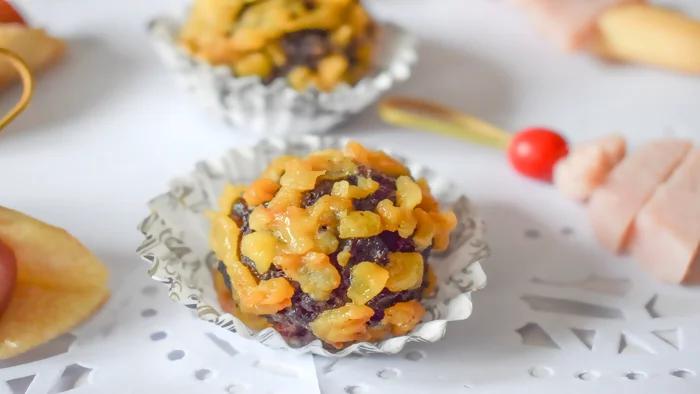 aperitivo de morcilla y manzana