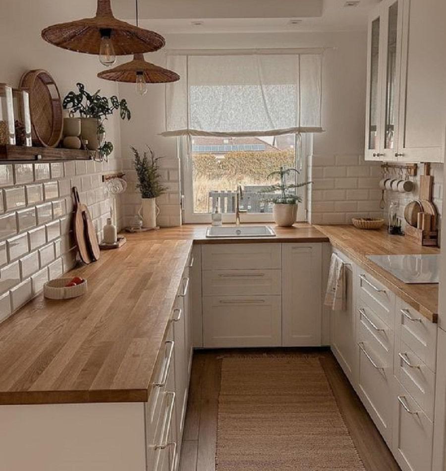 cocina-blanca-encimeras-de-madera