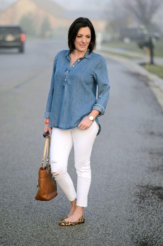Outfits casuales con jeans blancos