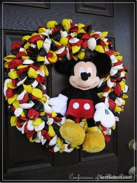 Diseños de coronas navideñas de mickey mouse