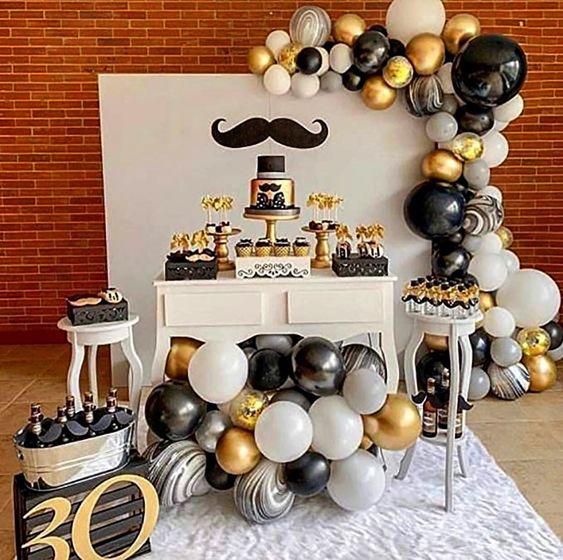 Como decorar una mesa de cumpleaños para adultos hombres