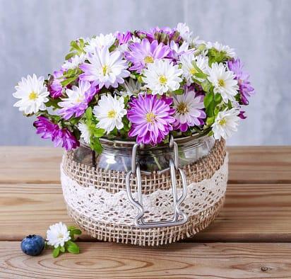 En la actualidad, el cuidado del medio ambiente y la sostenibilidad se han convertido en temas de gran importancia en nuestra sociedad. Muchas personas están buscando alternativas más ecológicas y amigables con el medio ambiente para decorar sus hogares.