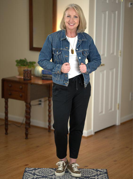 Outfits casuales con tenis