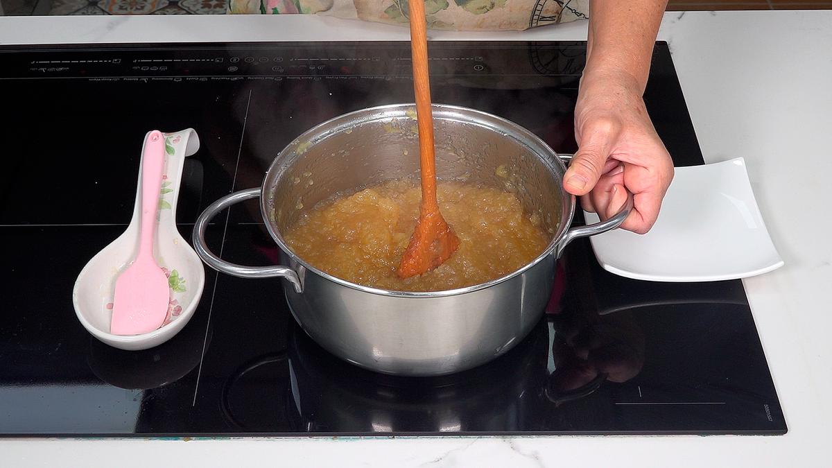 MERMELADA DE MANZANA CASERA. Ideal para las tostadas del desayuno o la merienda, pero también como relleno de tartas o pasteles - Loli Domínguez - Foto 5