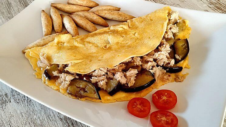 Tortilla de berenjena y atún