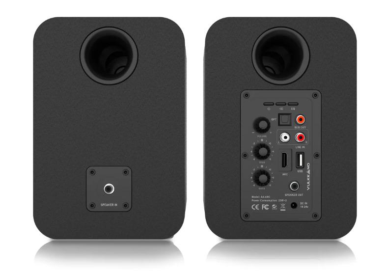 El dorso del sistema Vulkkano A4 ARC con sus posibilidades de conexión