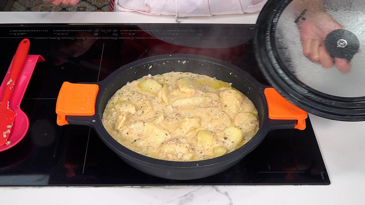 PATATAS A LA CREMA. Tiernas y deliciosas patatas con un sabor irresistible, ideales como acompañamiento de carne o pescado - Loli Domínguez - Foto 5