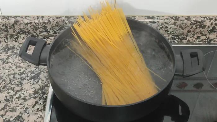como cocer espaguetis