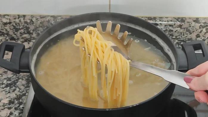 como cocer espaguetis b