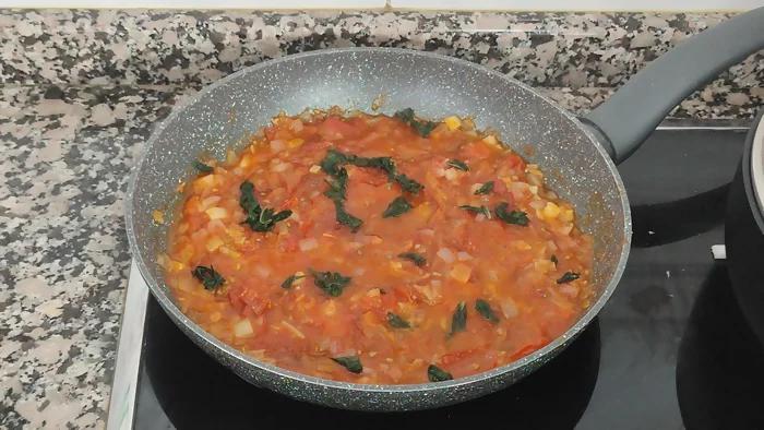 como hacer salsa siciliana paso 3b