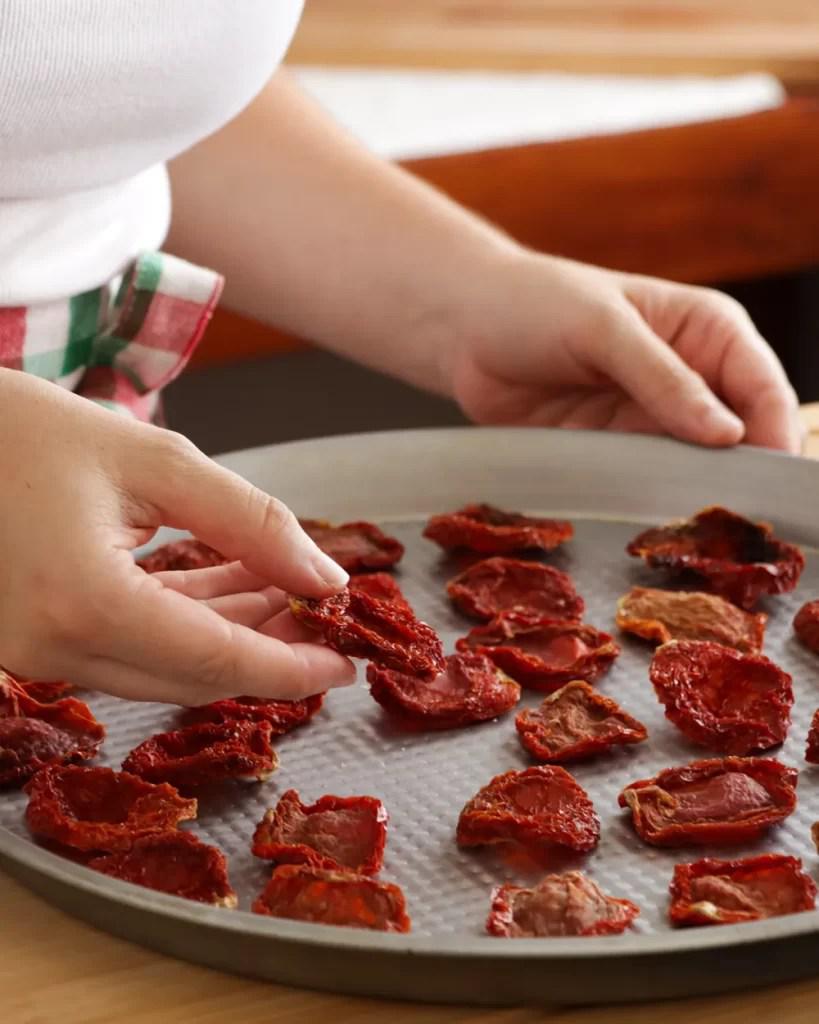 tomates secos al sol conserva